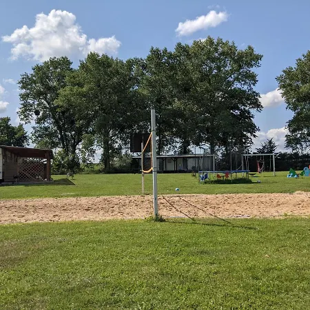 Domek Holenderski Adas Campsite