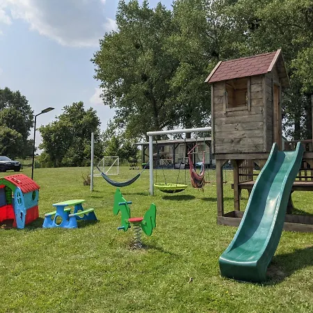 Domek Holenderski Adas *